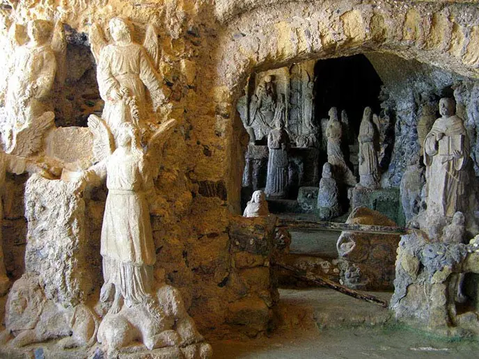 Erosione costiera a Pizzo, Pititto: «La priorità è salvare Piedigrotta, poi interventi su tutta la Marina»