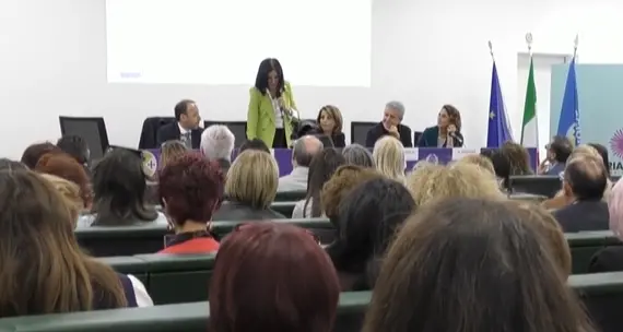 “Discutiamone insieme”: parte in Calabria il progetto per portare lo psicologo nelle scuole