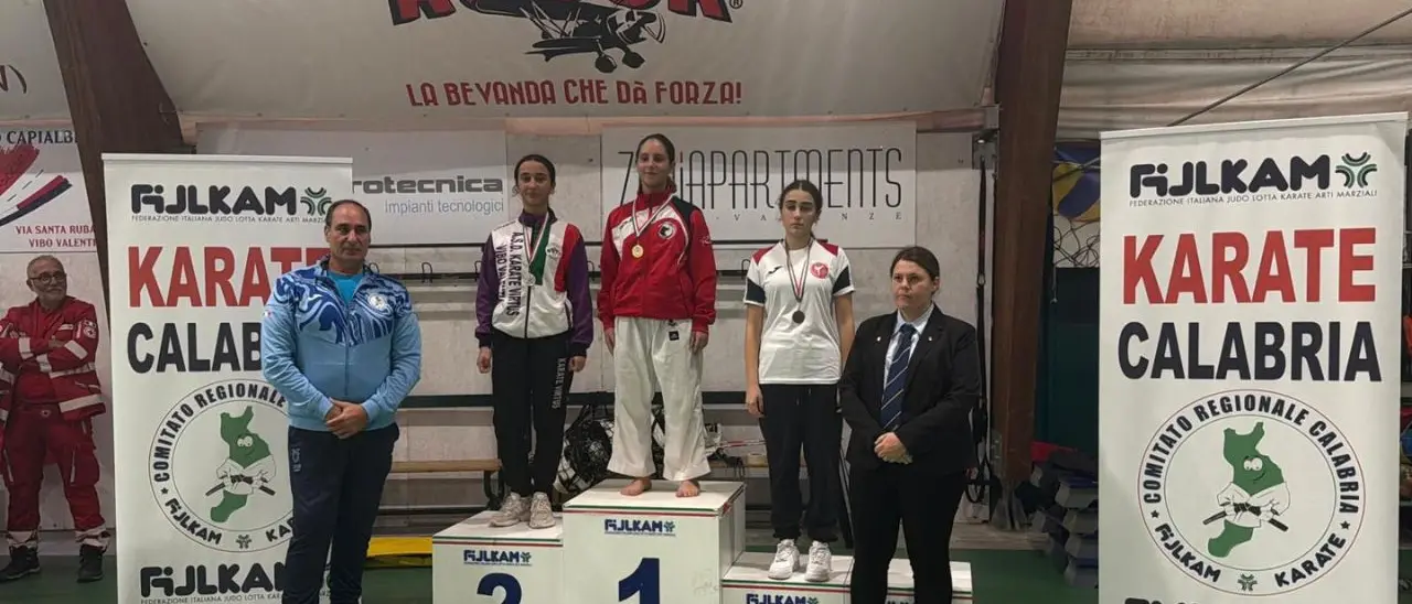 Karate, Virtus Vibo in evidenza: Ilaria Primavera e Giorgia Crigna qualificate ai Campionati italiani Juniores Fijlkam