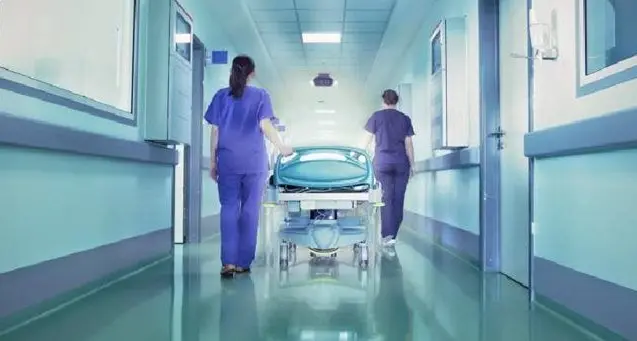 Professionisti sanitari, l’allarme del sindacato Nursing Up: «Fare l’infermiere non è vocazione, è resistenza»\n