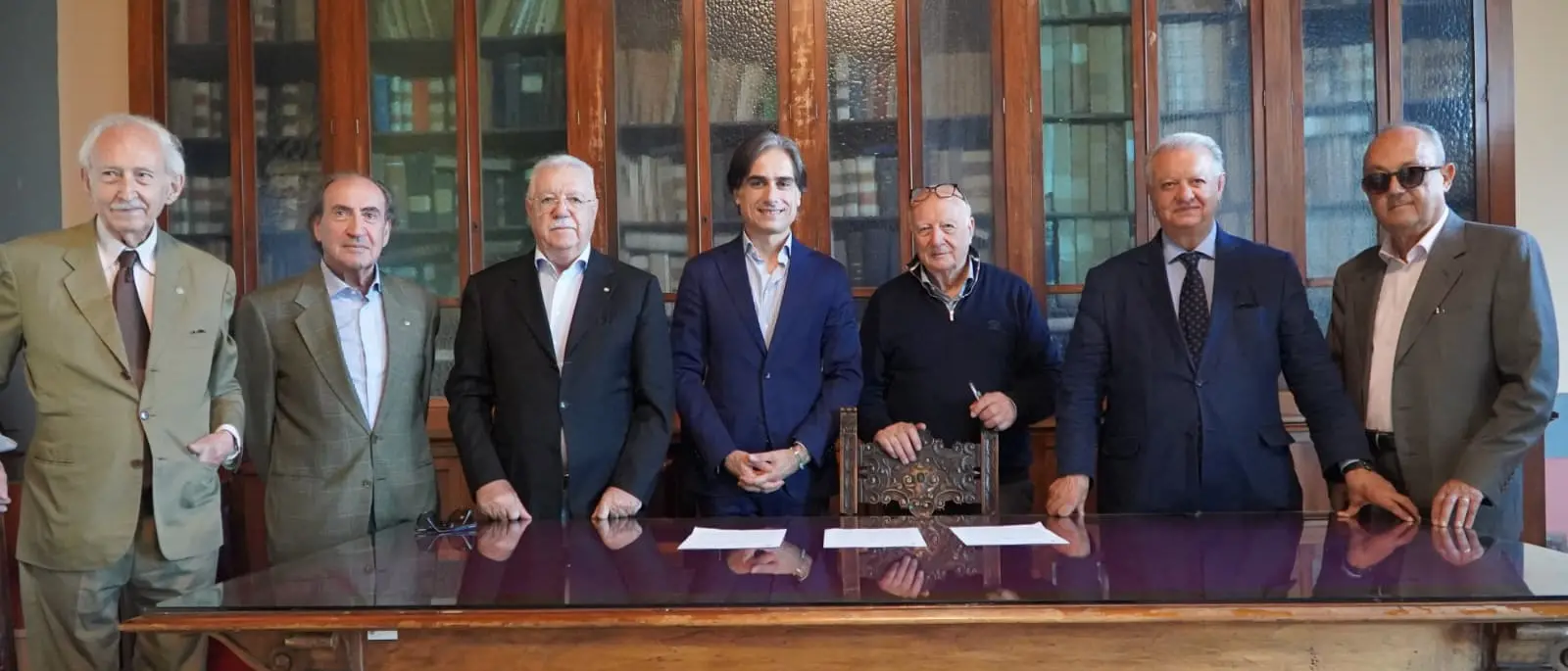 Reggio Calabria, siglata la Convenzione tra il Comune e l’Associazione “Colonna San Paolo” per l’opera monumentale sulla collina di Pentimele\n