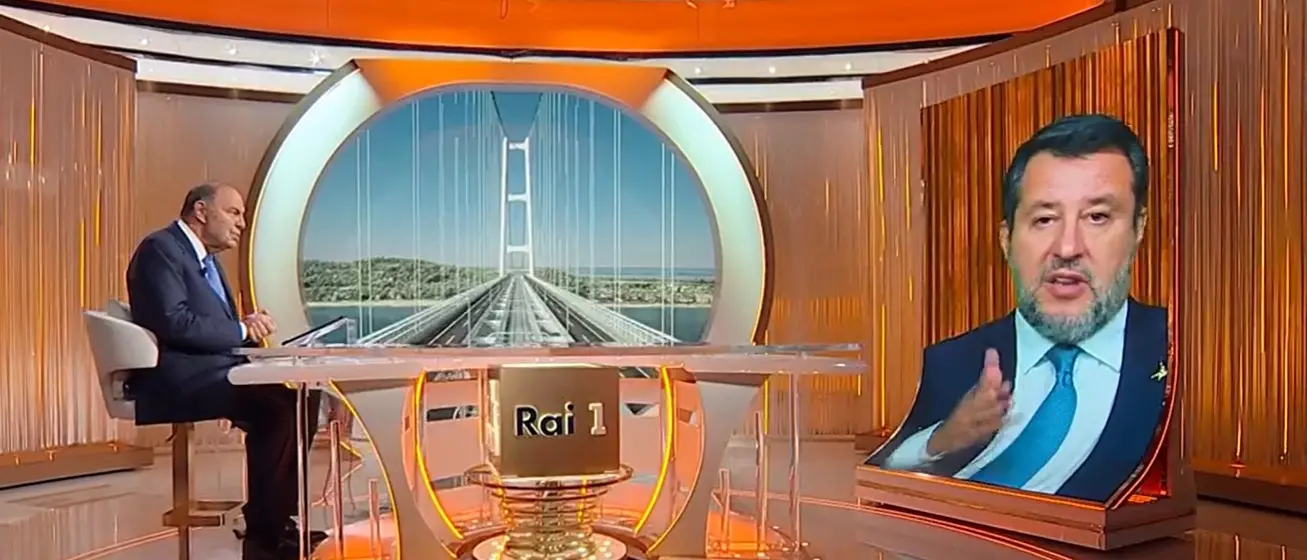 Ponte sullo Stretto, Salvini: «È una speranza per i giovani che si laureano e poi devono andare all'estero»