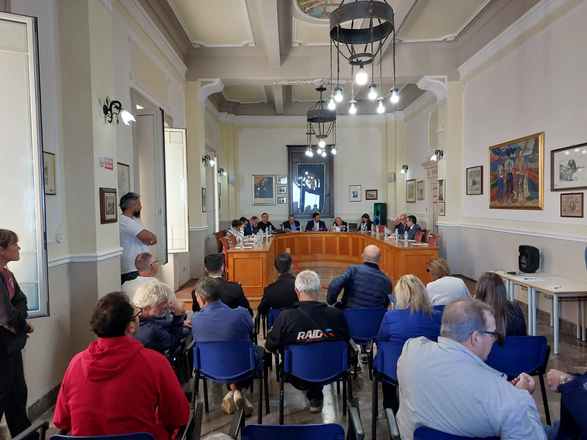 Scilla, il Consiglio comunale non dice no a Edison: rinviata la decisione sul megaimpianto idroelettrico\n