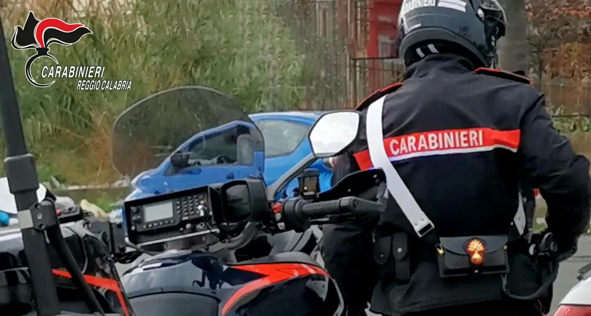 Montebello Jonico, tentato omicidio in un bar di Saline Joniche: arrestato un 47enne\n