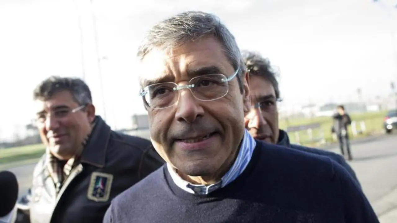 Appalti truccati, chiesto l'arresto dell'ex governatore della Sicilia Salvatore Cuffaro\n