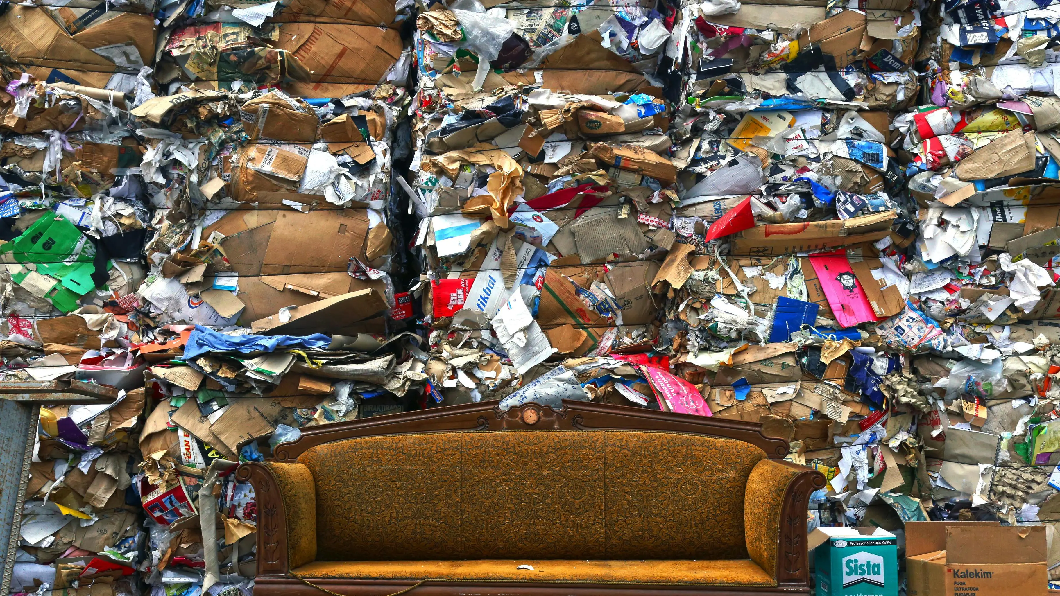 Rifiuti, il Pnrr in Calabria è impantanato tra\u00A0fondi bloccati e impianti fermi:\u00A0spesi solo 3,6 milioni su 75\n