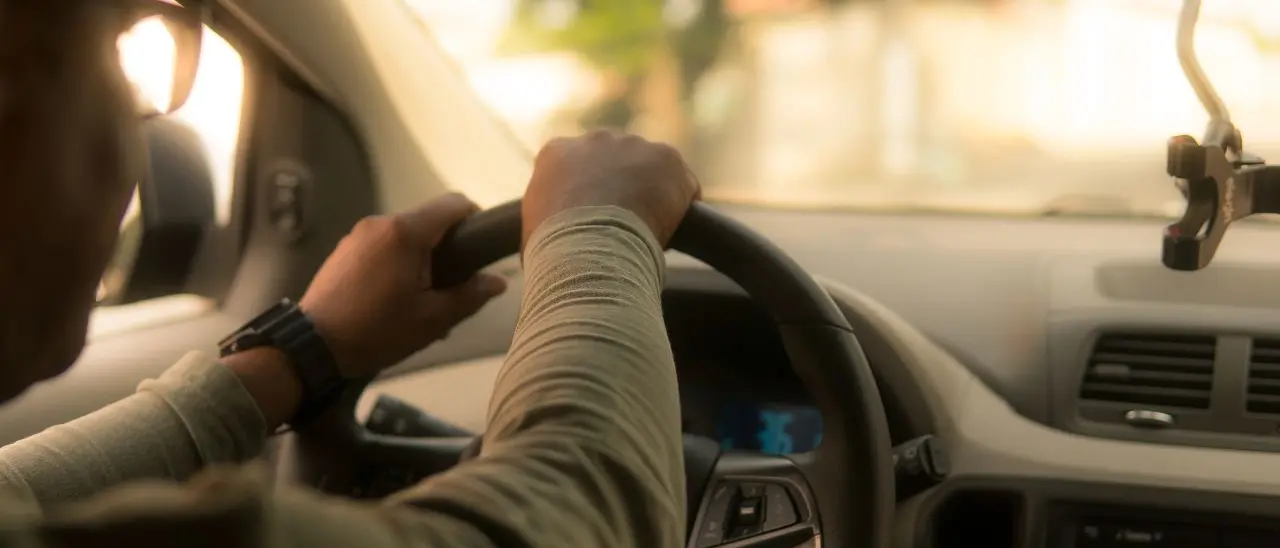 La Calabria vince ancora davanti alla Consulta: stop ai vincoli statali sul noleggio con conducente\n