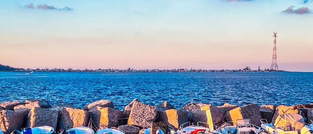 Carezze Rosa sullo Stretto\n