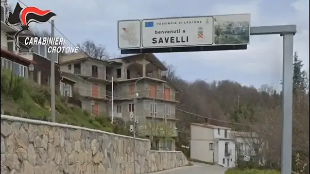 Soldi sottratti al Comune di Savelli, 116 mandati di pagamento e una minaccia (che non convince il gip):\u00A0«Ti posso ammazzare»\u00A0\n