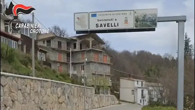 Soldi sottratti al Comune di Savelli, 116 mandati di pagamento e una minaccia (che non convince il gip):\u00A0«Ti posso ammazzare»\u00A0\n