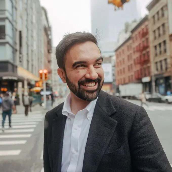 In una notte la Generazione Z si è presa il futuro: Mamdani sindaco di New York