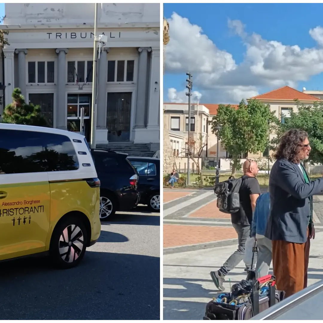 Alessandro Borghese a Reggio per “4 Ristoranti”: bagno di folla e selfie in centro tra il Castello ed il Lungomare\n