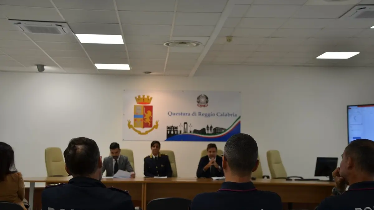 Reggio, la Polizia di Stato\u00A0avvia\u00A0gli incontri formativi sul tema della violenza di genere\n