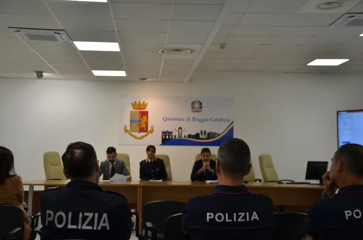 Reggio, la Polizia di Stato\u00A0avvia\u00A0gli incontri formativi sul tema della violenza di genere\n
