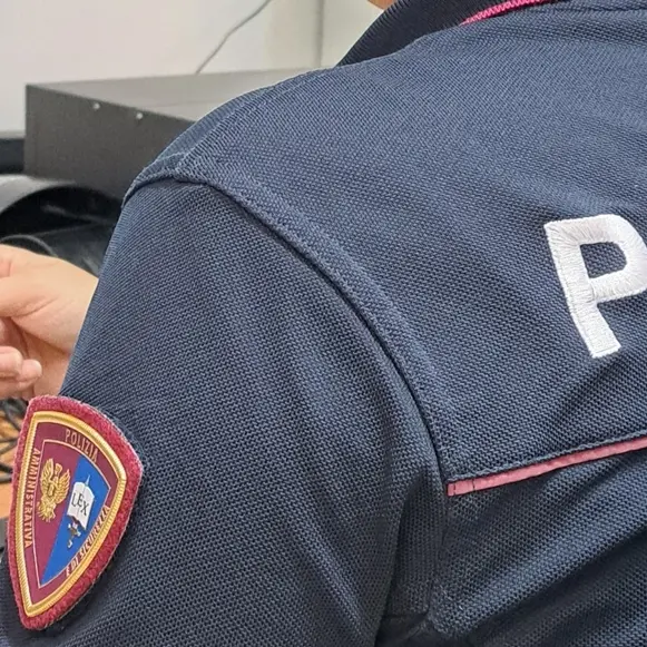 Passaporti, la questura di Reggio\u00A0riceverà il pubblico solo tramite prenotazione su Agenda Elettronica\n