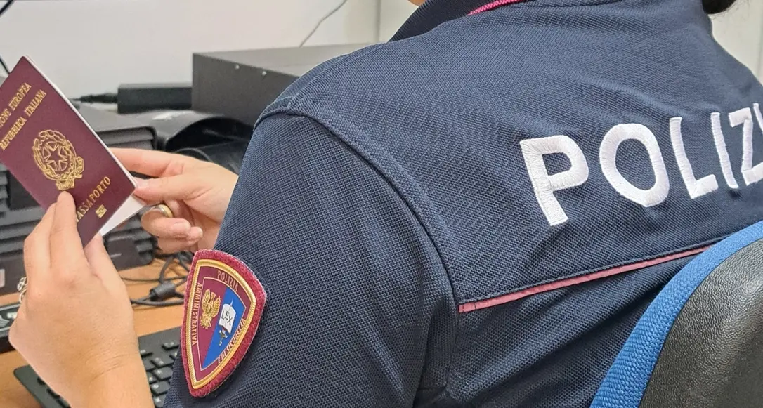 Passaporti, la questura di Reggio\u00A0riceverà il pubblico solo tramite prenotazione su Agenda Elettronica\n