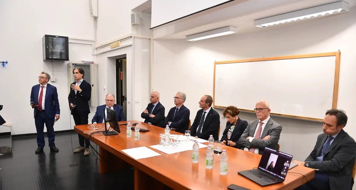 Reggio, l’effetto della criminalità organizzata su imprese e\u00A0investimenti in ricerca e sviluppo nel libro del professore Nicolò\n\n\n