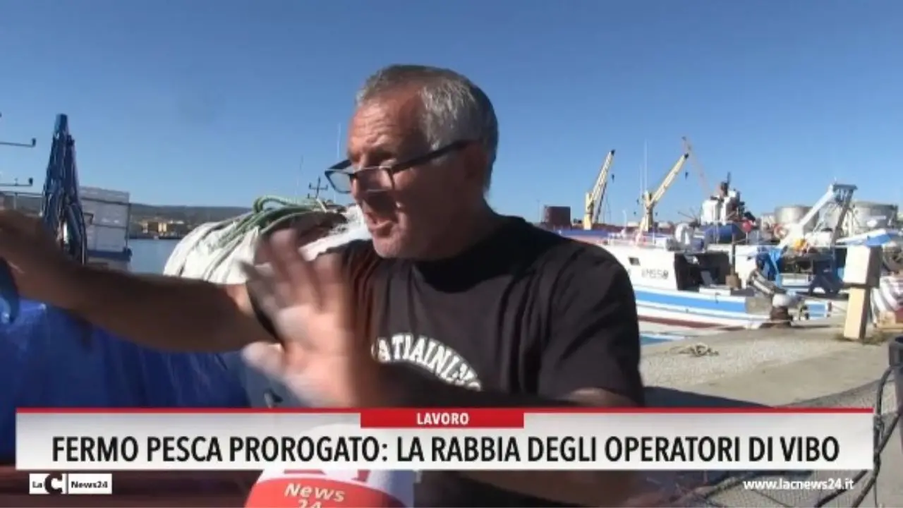 Fermo pesca prorogato: la rabbia degli operatori di Vibo