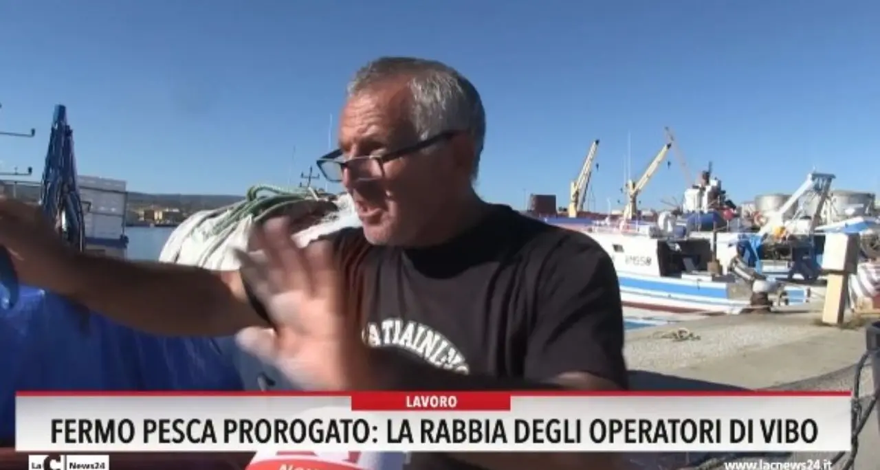 Fermo pesca prorogato: la rabbia degli operatori di Vibo