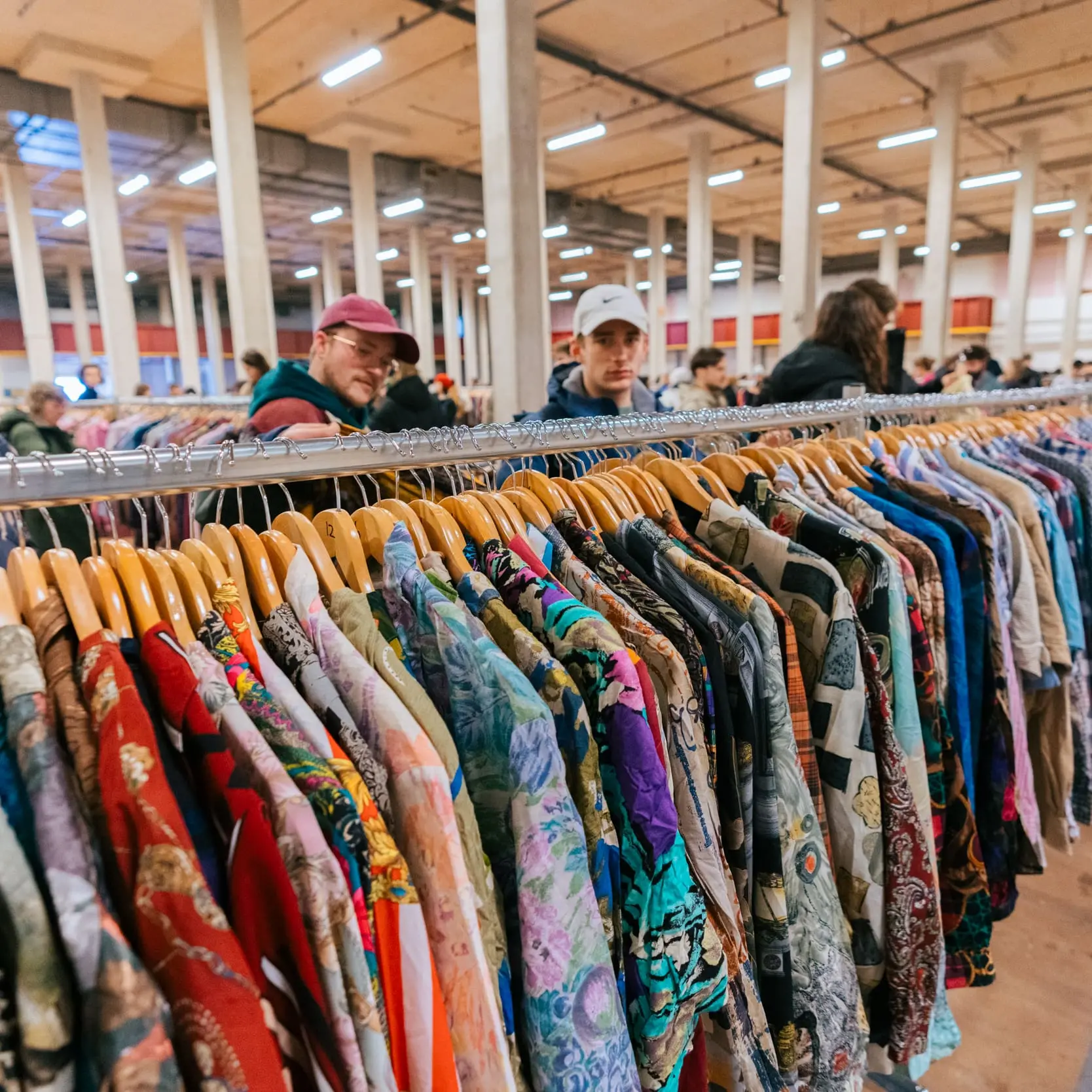 A Cosenza arriva il Fair Priced Vintage Tour: la moda retrò diventa sostenibile e accessibile