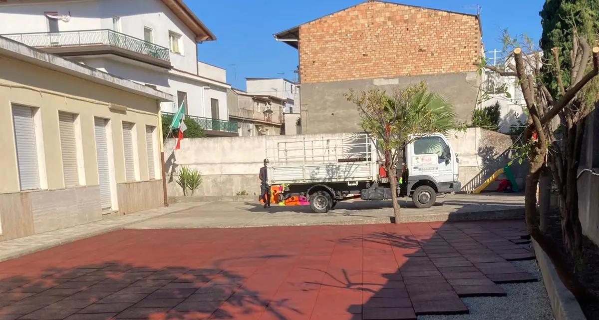 Gioia Tauro,\u00A0McDonald’s riqualifica l’area esterna Scuola\n\ndell’infanzia Montale plesso San Giovanni Bosco\u00A0\n