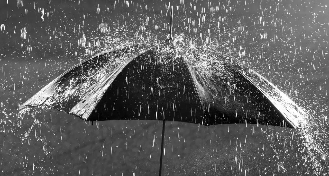 Nuova ondata di maltempo in arrivo in Calabria, pioggia e temporali per tutto il weekend\n