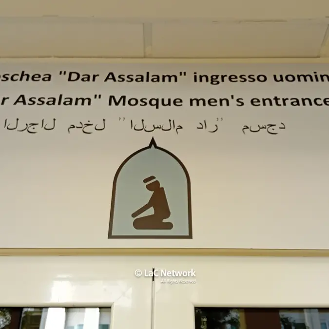 «Smantellata la moschea all’università di Catanzaro», la Lega annuncia la chiusura dopo l’interrogazione parlamentare