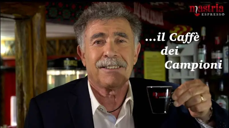Palanca si gusta un Mastria Espresso in Sila - VIDEOSPOT