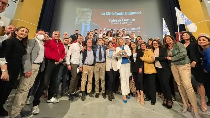 Donato incontra referenti 10 liste: \"Ultimo sforzo per vincere\"