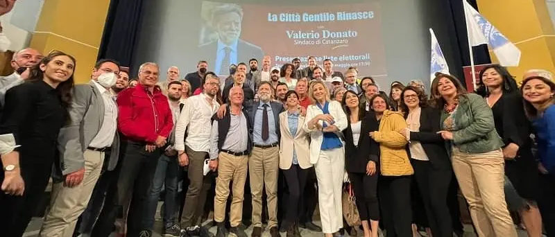 Donato incontra referenti 10 liste: \"Ultimo sforzo per vincere\"