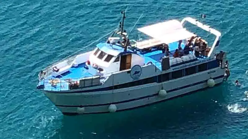 Escursione in mare per 70 tra disabili, degenti e profughi