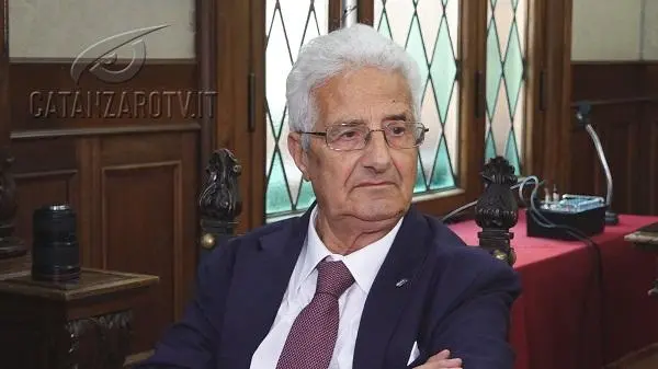 Sette palestre scolastiche riaprono alle associazioni sportive