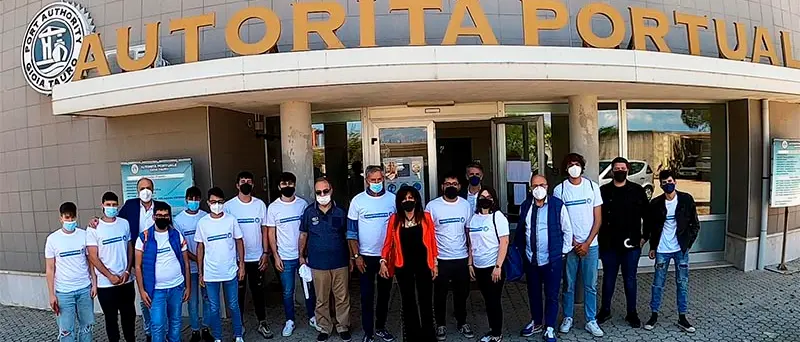 Il Nautico Petrucci di Catanzaro in visita all’Autorità Portuale di Gioia Tauro (VIDEO)