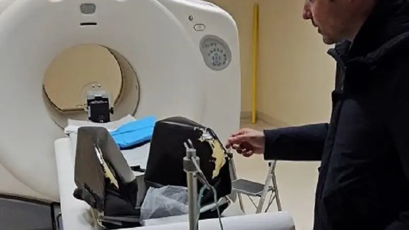 Pet obsoleta e spesso guasta: commissaria Carbone prende impegno