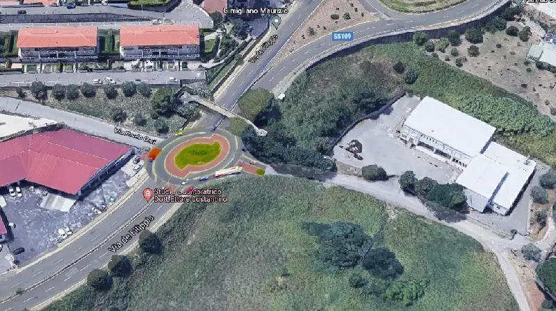 Viale De Filippis, Veraldi: \"Serve rotatoria per la scuola D'Errico\"