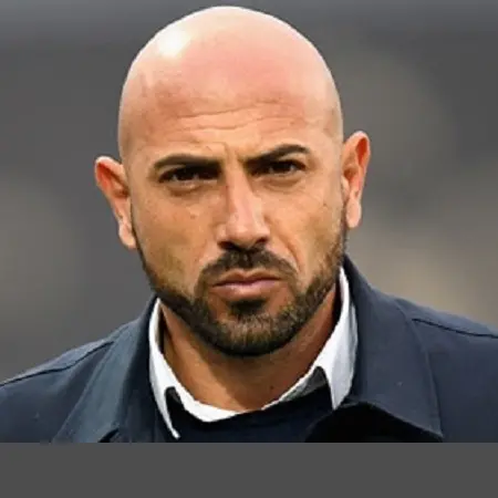 Calcio, esonerato l'allenatore Antonio Calabro