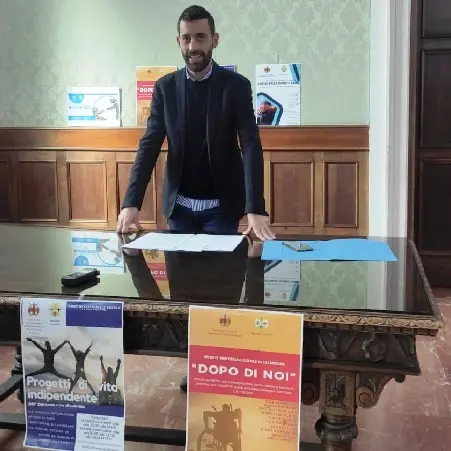 Servizi sociali: tre bandi per diverse categorie di disabili e non autosufficienti