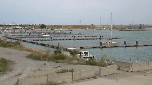 Entro aprile le prime barche di nuovo ormeggiate nel porto