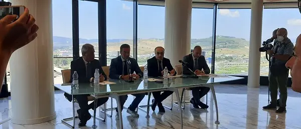 Occhiuto: \"Basta raccomandazioni: assunzioni solo per merito\"