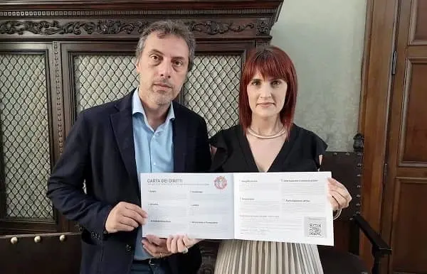 L'Aism consegna Carta dei Diritti al sindaco Fiorita
