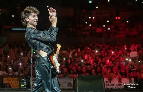 Un 'Muro' di fans per Luigi Strangis nella sua Lamezia - VIDEO