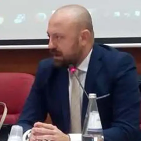 Hub vaccinale, con fibra veloce ora fino a 2500 dosi al giorno