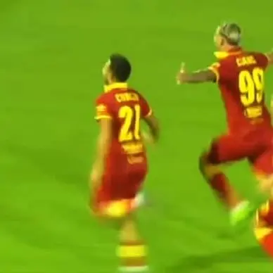 Saliscendi di emozioni: 3-2 su Viterbese e vetta solitaria - VIDEO