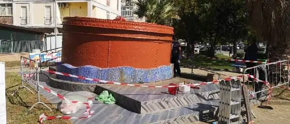 FLASH - Lavori di restauro alla 'Gutta' sul lungomare