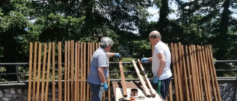 Decollatura, cittadini si autotassano e riqualificano piazzetta in frazione Adami