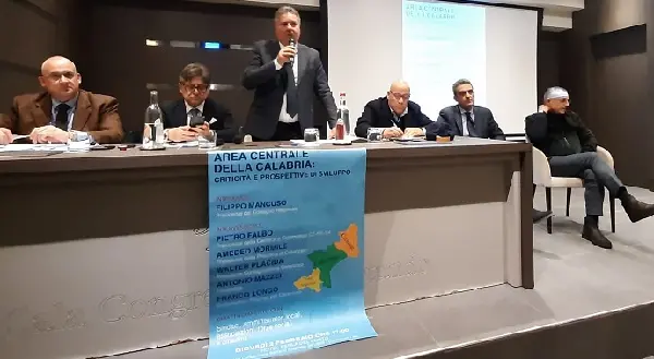 Mancuso: \"Incommentabile la proposta della Lega di Catanzaro\"