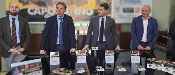 Capodanno: dalle 23 con Tananai e dj Federico l'Olandese volante