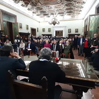 Sanità, assemblea unanime: \"Basta spoliazioni al capoluogo\"