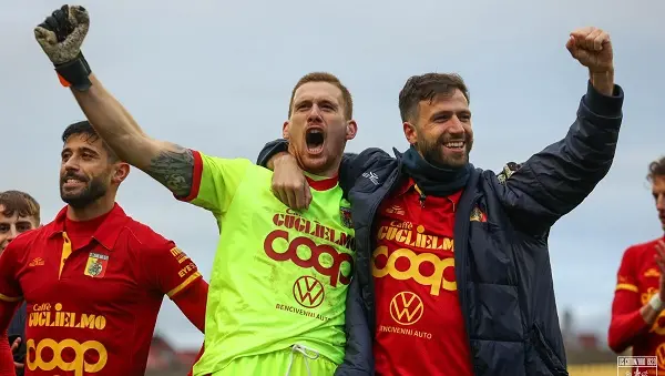 Valanga giallorossa sul Cerignola, +8 sulla seconda- VIDEO