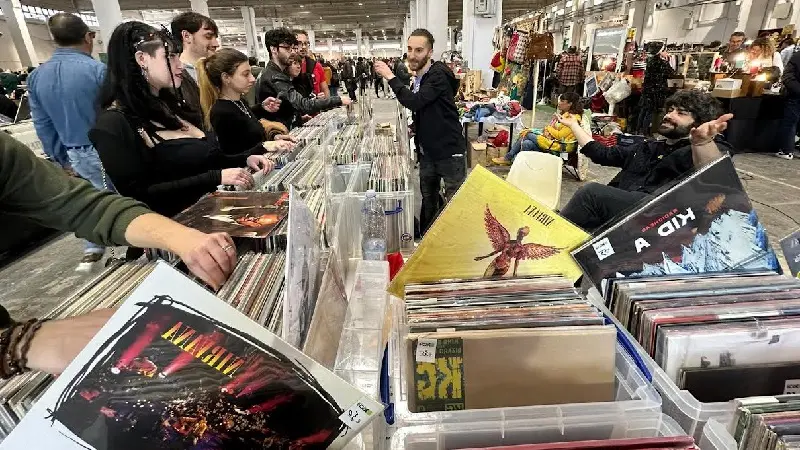 Arriva il Vynil Market: la fiera calabrese del disco in vinile